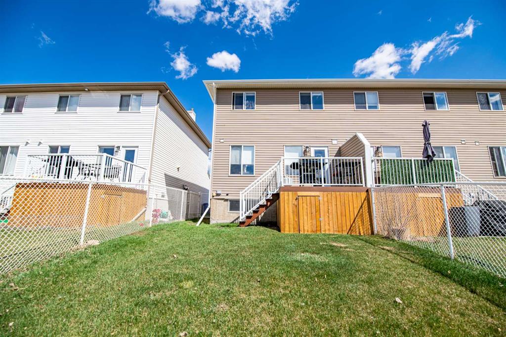 Third View of 6, 2002 22 Avenue , NONE, Bowden, Alberta, T0M0K0