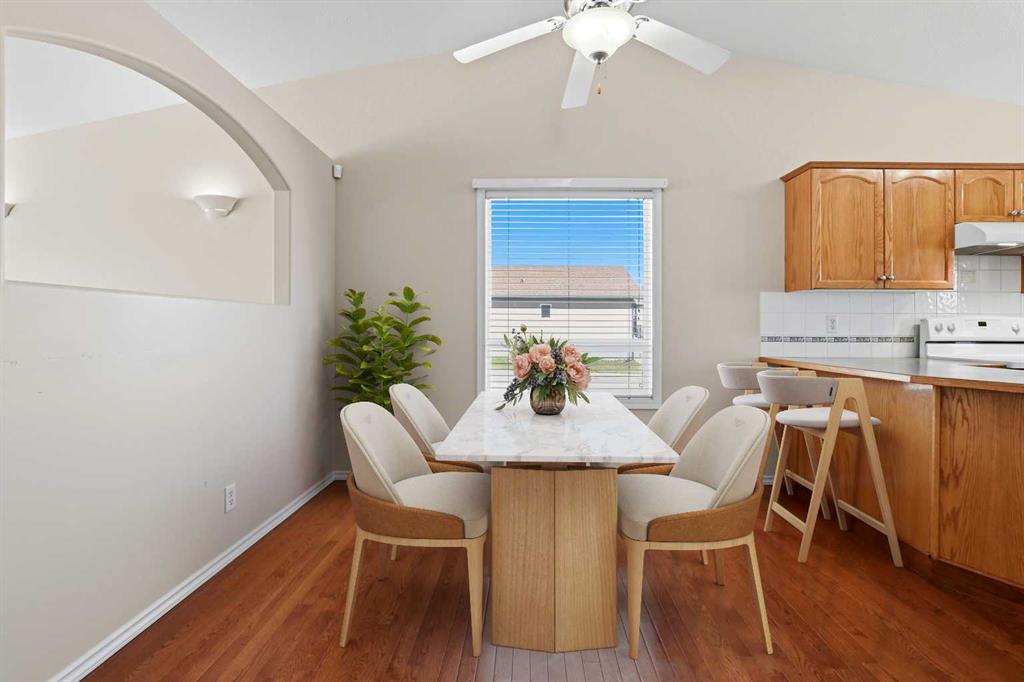 Fifth View of 2 Lewis Close , Lancaster Green, Red Deer, Alberta, T4R 3E4