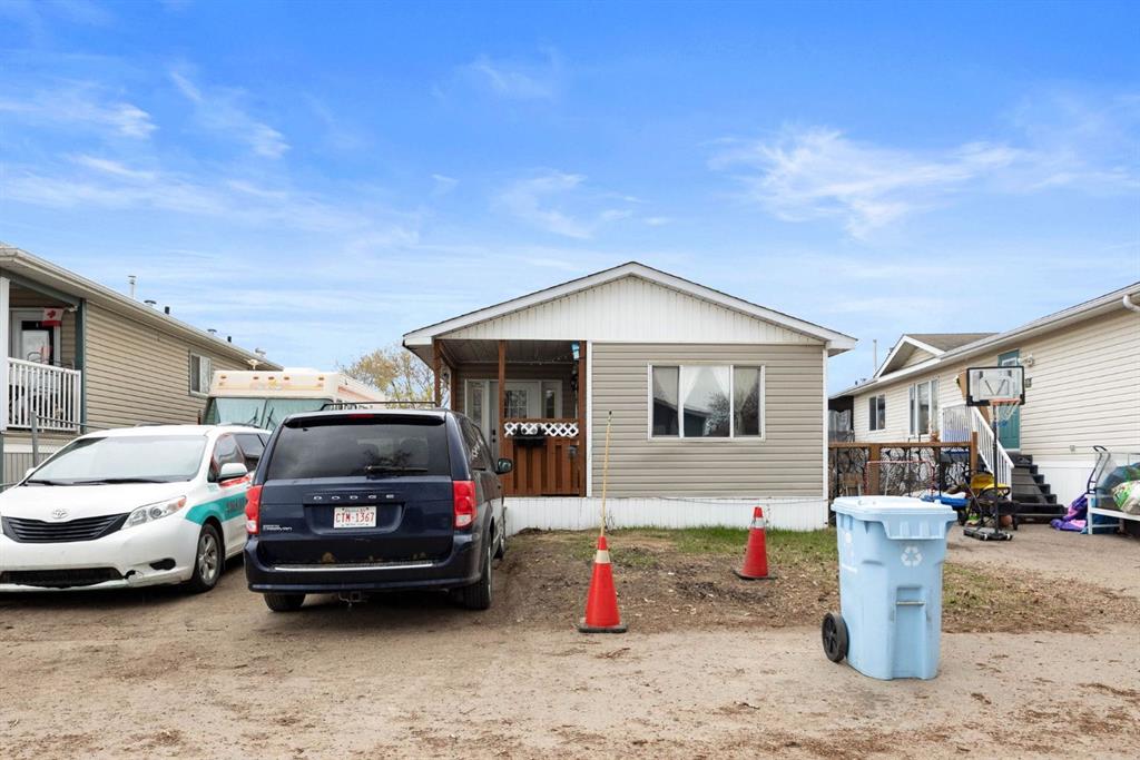 216 Grenfell Crescent , A2307693, Alberta,