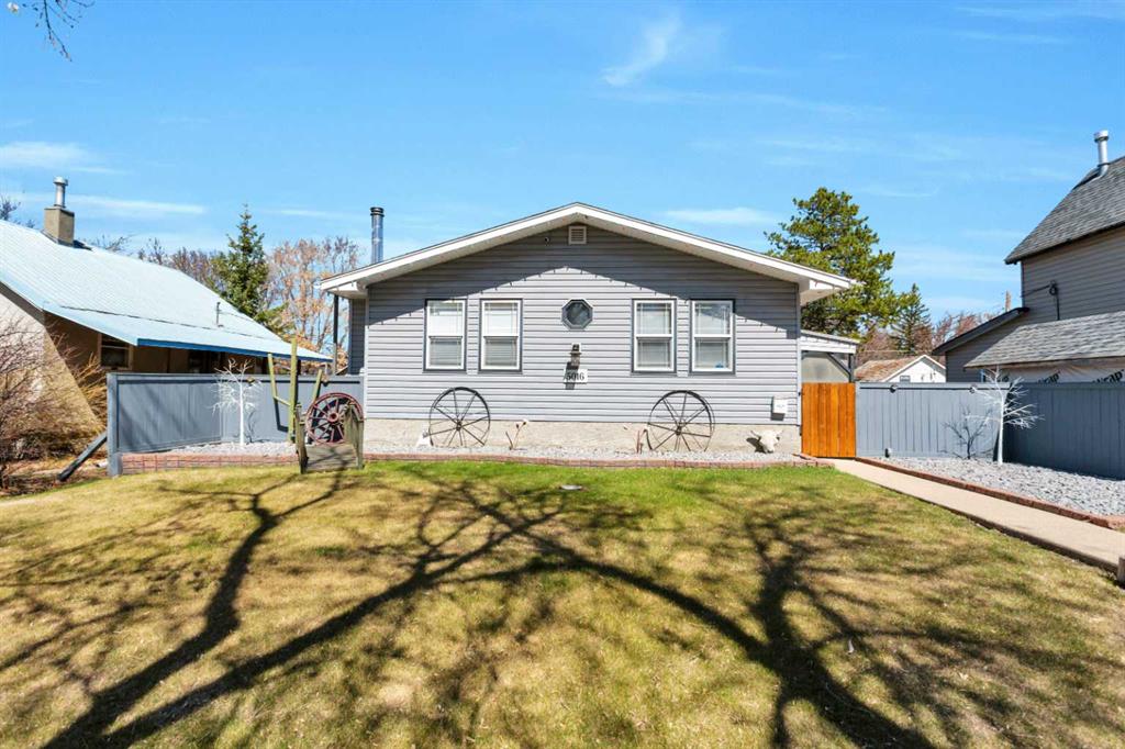 Third View of 5016 55 Avenue  , Central Ponoka, Ponoka, Alberta, T4J 1H2