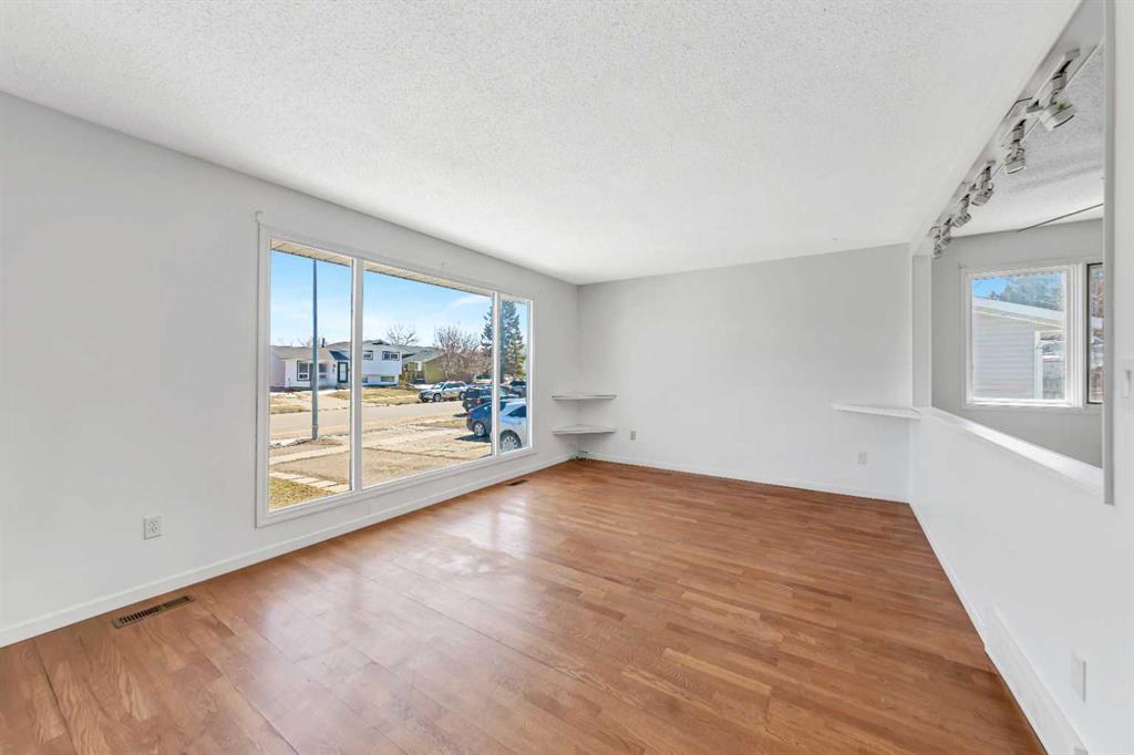 Fourth View of 3510 57 Avenue , Steele Heights, Lloydminster, Alberta, T9V 1S7