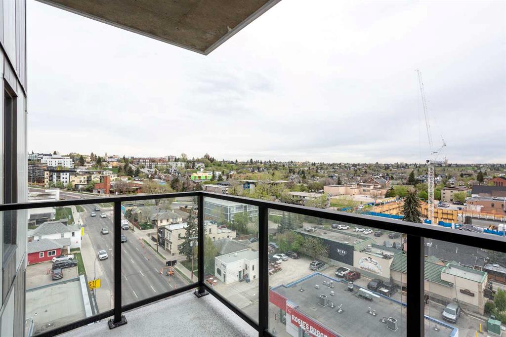 Third View of 902, 123 4 Street NE, Crescent Heights, Calgary, Alberta, T2E 8K3