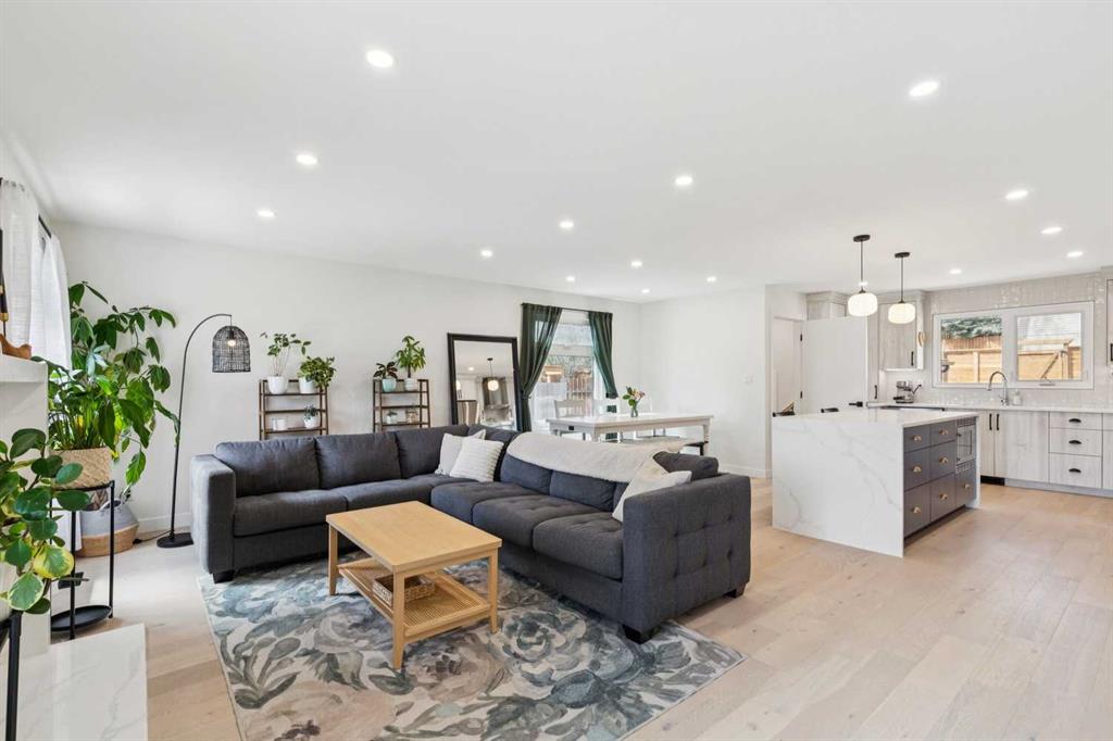 Fifth View of 507 Cantrell Drive SW, Canyon Meadows, Calgary, Alberta, T2W 2K8