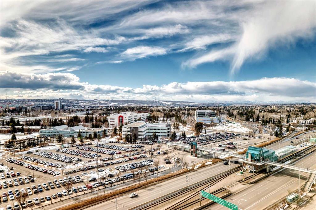 Third View of 1607, 3820 Brentwood Road NW, Brentwood, Calgary, Alberta, T2L 2L5