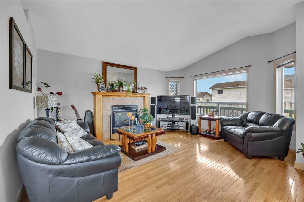 Fourth View of 189 Applemead Close SE, Applewood Park, Calgary, Alberta, T2A 7S6