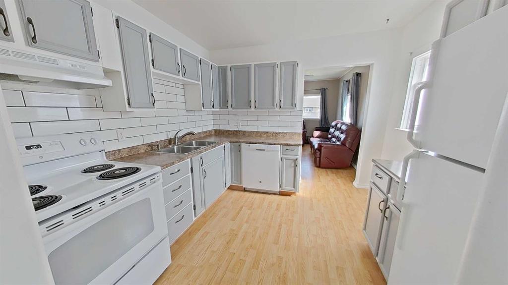 309 52 W Street W, A2307991, Alberta,