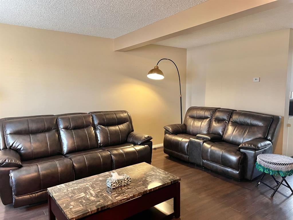 Fourth View of 808 Birchwood Close , Bankview, Drumheller, Alberta, T0J0Y6