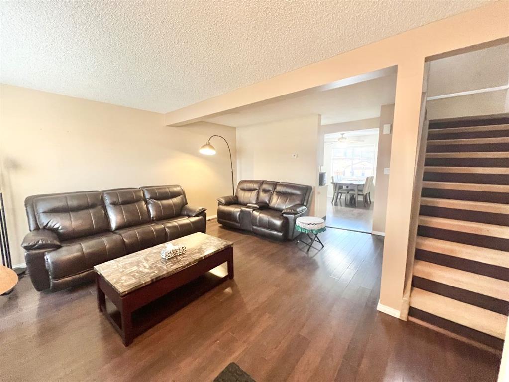 Fifth View of 808 Birchwood Close , Bankview, Drumheller, Alberta, T0J0Y6