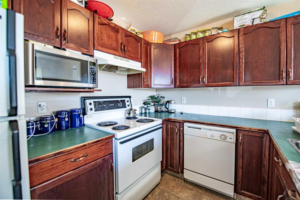 Fourth View of 5817 60 Avenue , Riverside Meadows, Red Deer, Alberta, T4N 5S2