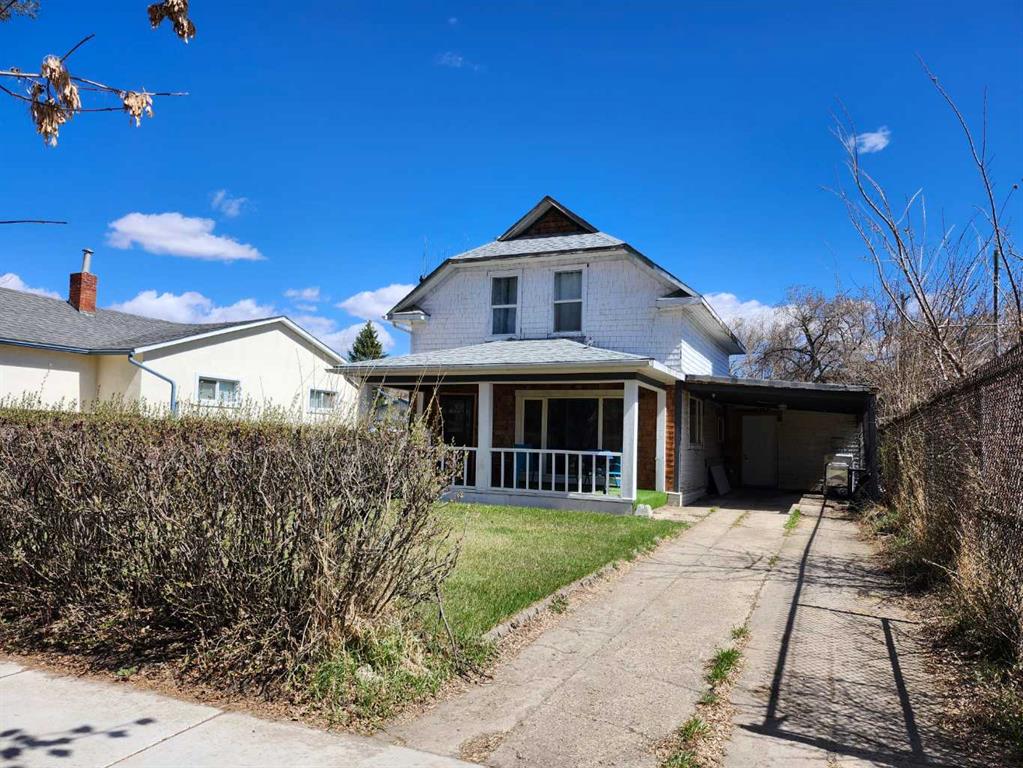 Third View of 274 3 Street W, Downtown, Drumheller, Alberta, T0J0Y4