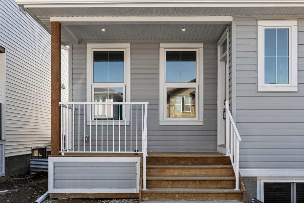 Third View of 1133 Chinook Gate Bay SW, Chinook Gate, Airdrie, Alberta, T4B 5J1