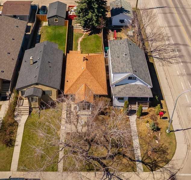Second View of 2803 26A Street SW, Killarney/Glengarry, Calgary, Alberta, T3E 2C8