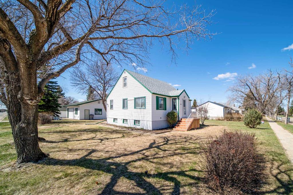737 9 Avenue , A2308220, Alberta,