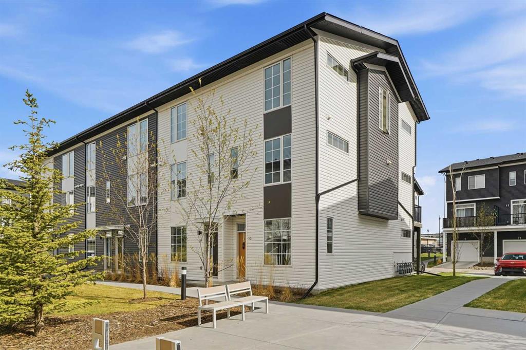 Second View of 32 Walgrove Common SE, Walden, Calgary, Alberta, T2X 4C2