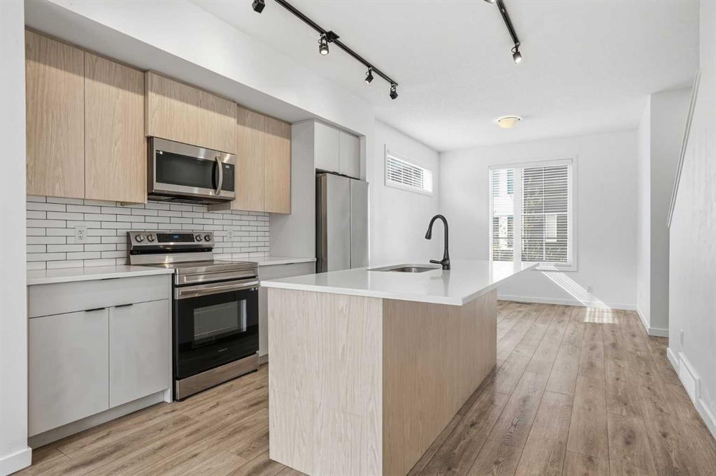Fifth View of 32 Walgrove Common SE, Walden, Calgary, Alberta, T2X 4C2