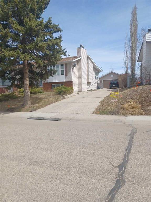 33 Forest Drive , A2308277, Alberta,