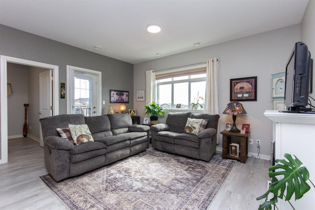 Fifth View of 405, 639 Oak Street , NONE, Springbrook, Alberta, T4S 0E5