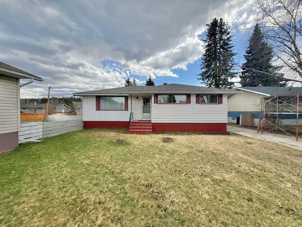 114 Willow Drive , A2308299, Alberta,