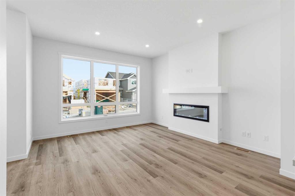Fifth View of 199 Annette Landing , Glacier Ridge, Calgary, Alberta, T3R 2K2