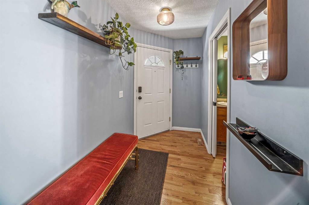 Third View of 2, 306 14 Avenue NE, Crescent Heights, Calgary, Alberta, T2E 1E3
