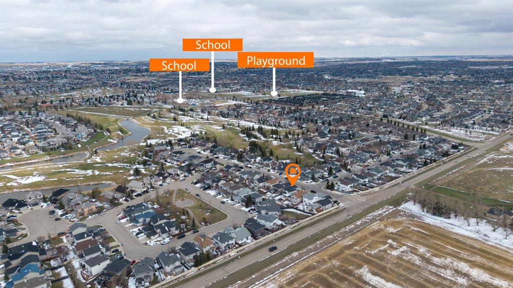 Fifth View of 2386 fairways Circle NW, Fairways, Airdrie, Alberta, T4B2W9