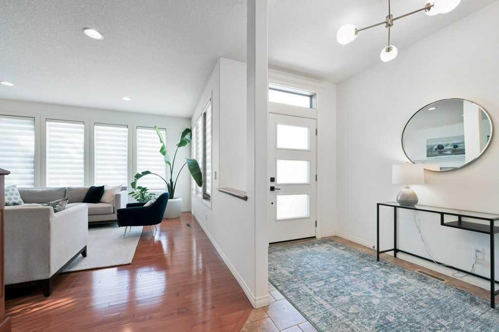 Fourth View of 5542 Henwood Street SW, Garrison Green, Calgary, Alberta, T3E 6Z3