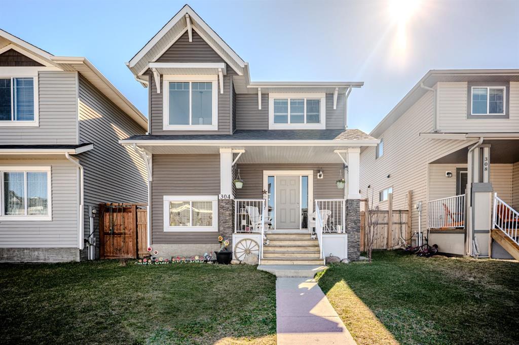 304 Willow Street , A2308410, Alberta,