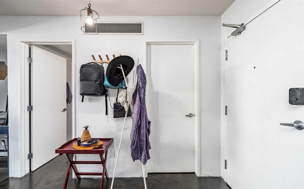 Fifth View of 405, 188 15 Avenue SW, Beltline, Calgary, Alberta, T2R 1S5