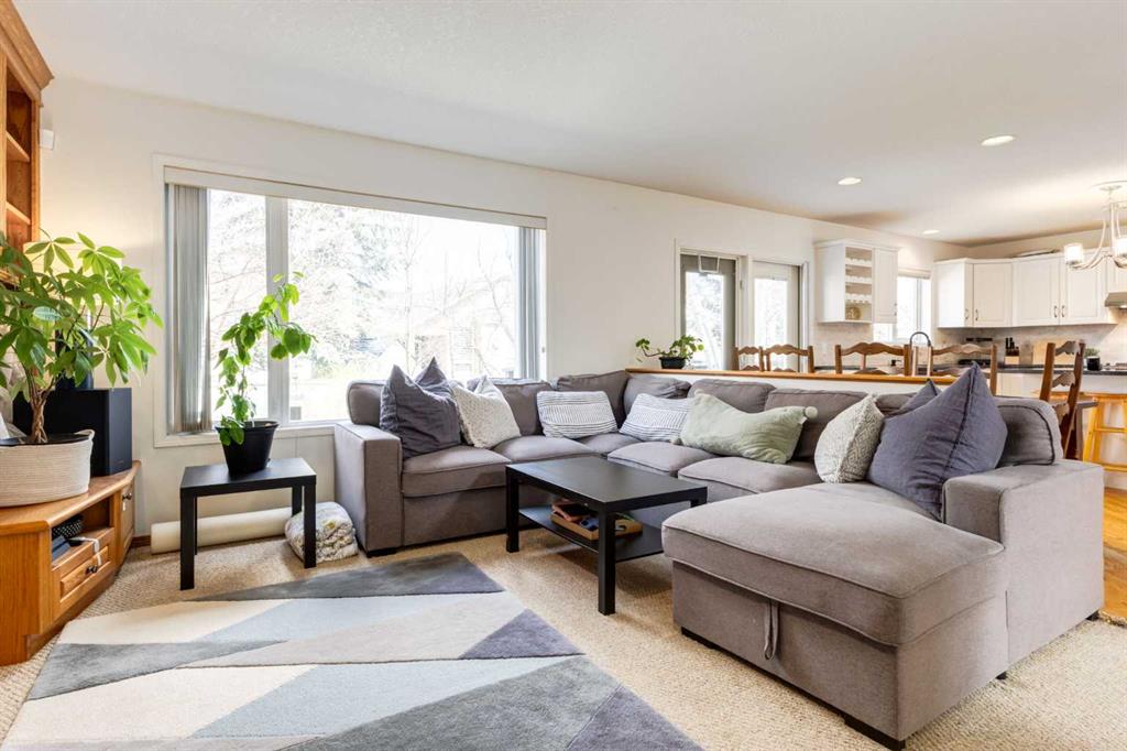 Fifth View of 439 Mountain Park Drive SE, McKenzie Lake, Calgary, Alberta, T2Z 2N9