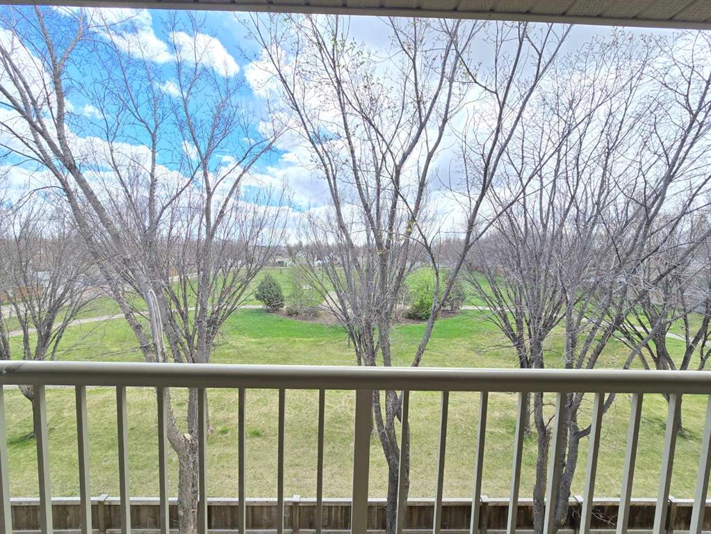 Fifth View of 312, 485 Red Crow Boulevard W, Indian Battle Heights, Lethbridge, Alberta, T1K 7G6