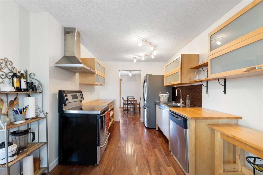 Fifth View of 84 Abingdon Crescent NE, Abbeydale, Calgary, Alberta, T2A 6S3