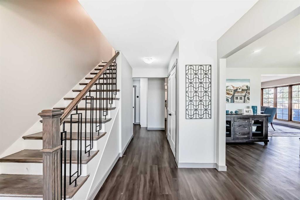Third View of 5512 Dalwood Way NW, Dalhousie, Calgary, Alberta, T3A 1S7