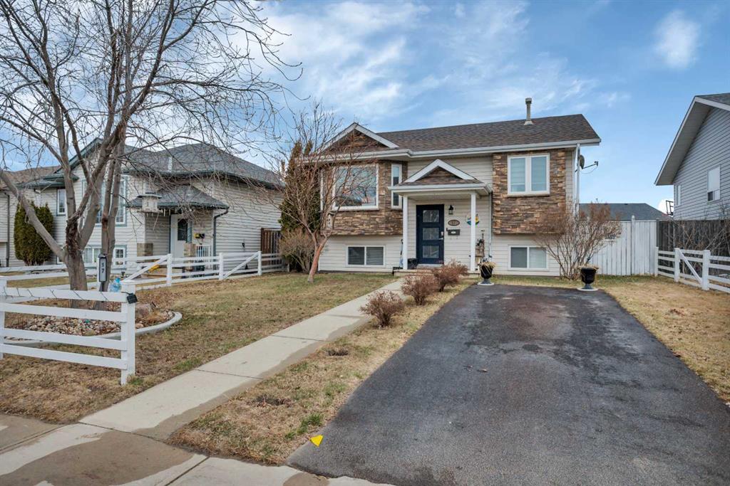 Second View of 17 Keast Way , Kentwood West, Red Deer, Alberta, T4P 3Z3