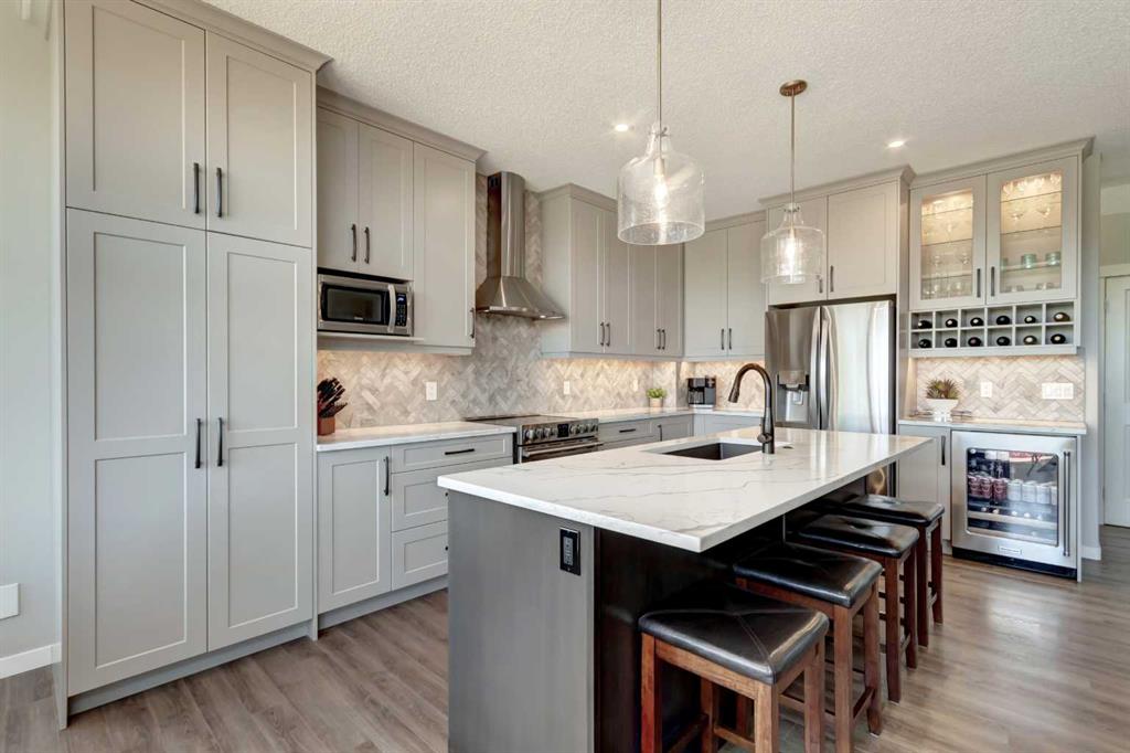 Fifth View of 143 Cougarstone Court SW, Cougar Ridge, Calgary, Alberta, T3H 5R4