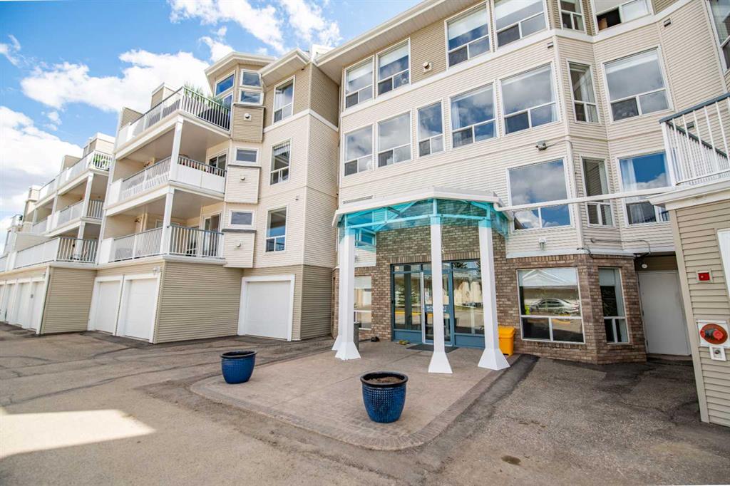 Third View of 307, 6118 53 Avenue , Highland Green Estates, Red Deer, Alberta, T4N 6P7