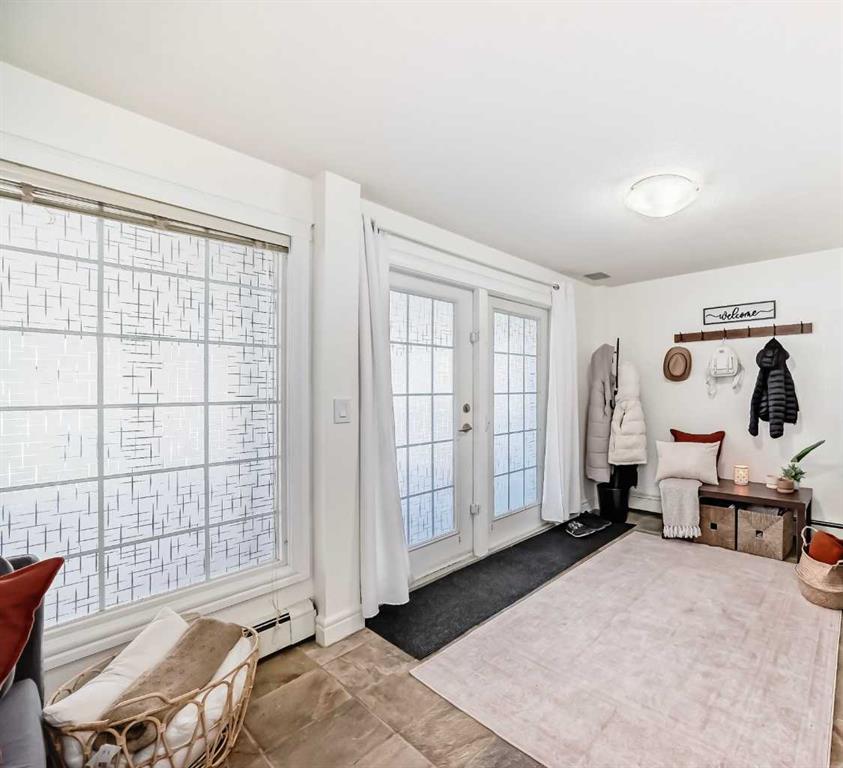 Fourth View of 300, 117 38 Avenue SW, Parkhill, Calgary, Alberta, T2S 0V4