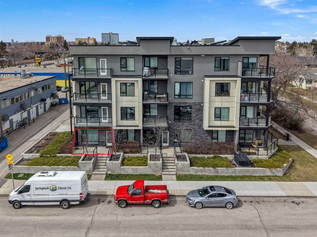 Second View of 105, 605 17 Avenue NW, Mount Pleasant, Calgary, Alberta, T2M 0N6