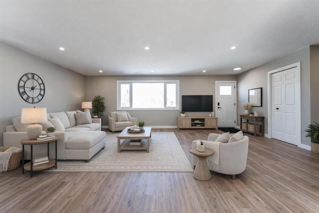 Fifth View of 25 Osborne Street , Oriole Park, Red Deer, Alberta, T4N 5C1