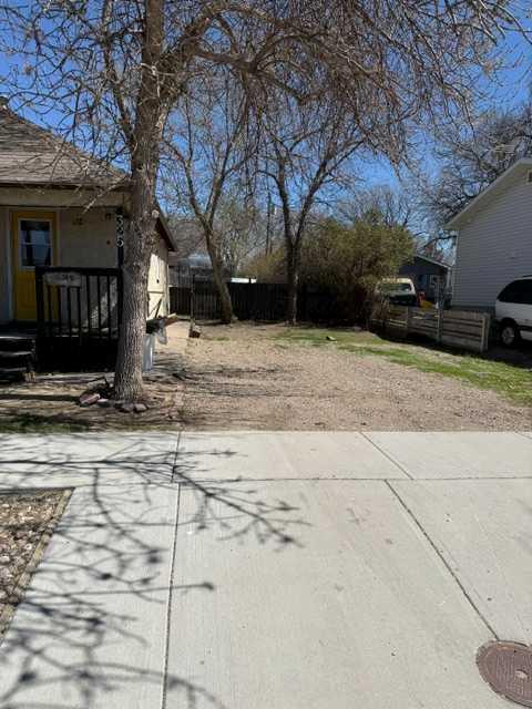 Third View of 325 4 Street SE, NONE, Redcliff, Alberta, T0J 2P0