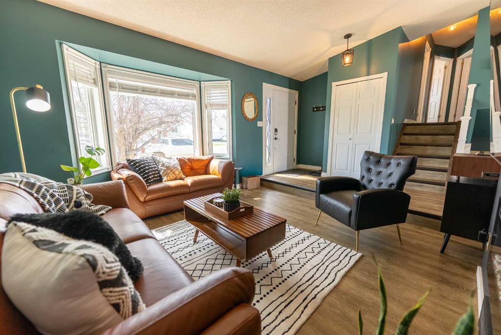 Second View of 18 Dunlop Street , Deer Park Estates, Red Deer, Alberta, T4R 2G6