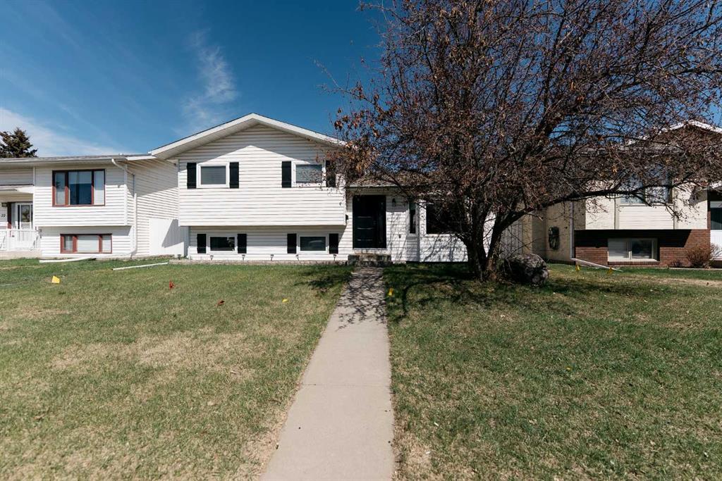 Fourth View of 18 Dunlop Street , Deer Park Estates, Red Deer, Alberta, T4R 2G6