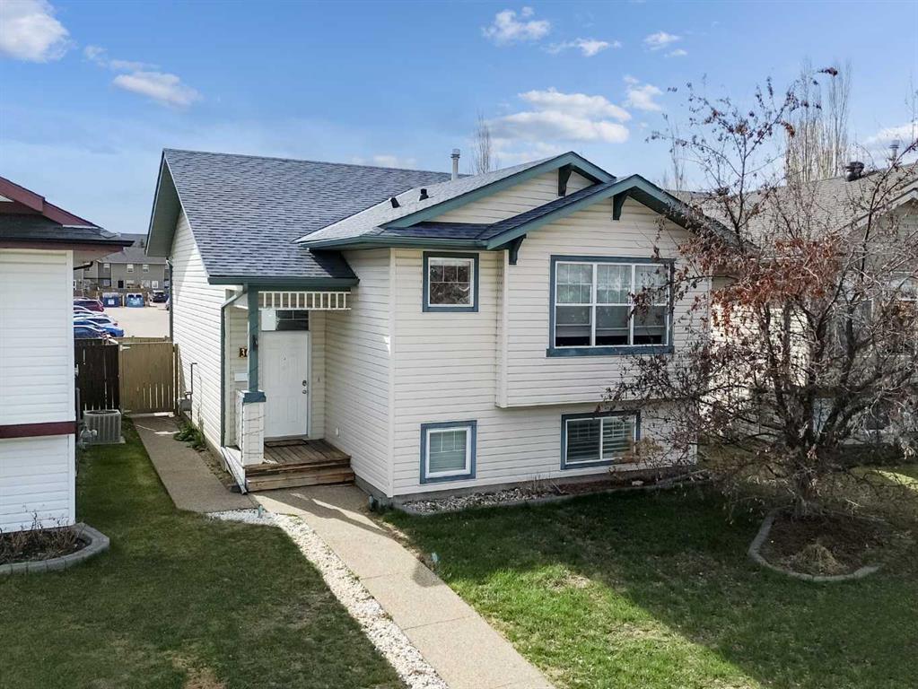 36 Lanterman Close , A2308834, Alberta,