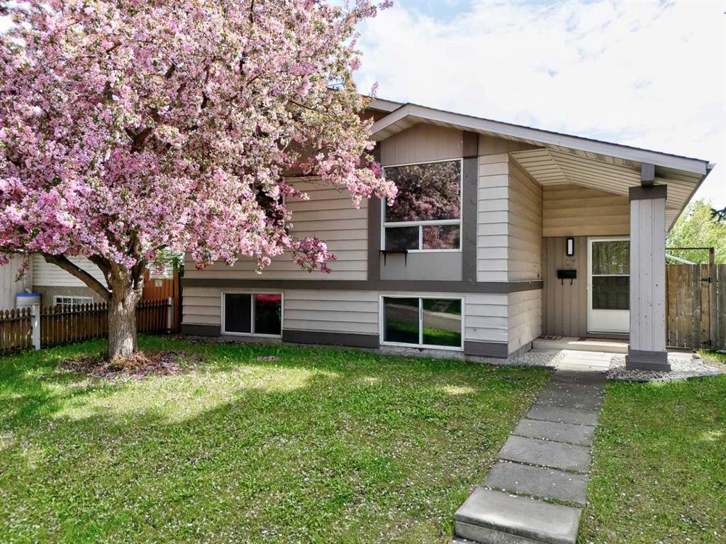 27 Dovely Way SE, A2308892, Alberta,