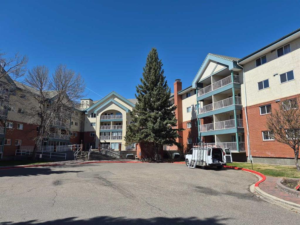 Second View of 418, 20 3 Street S, Downtown, Lethbridge, Alberta, T1J 4P1