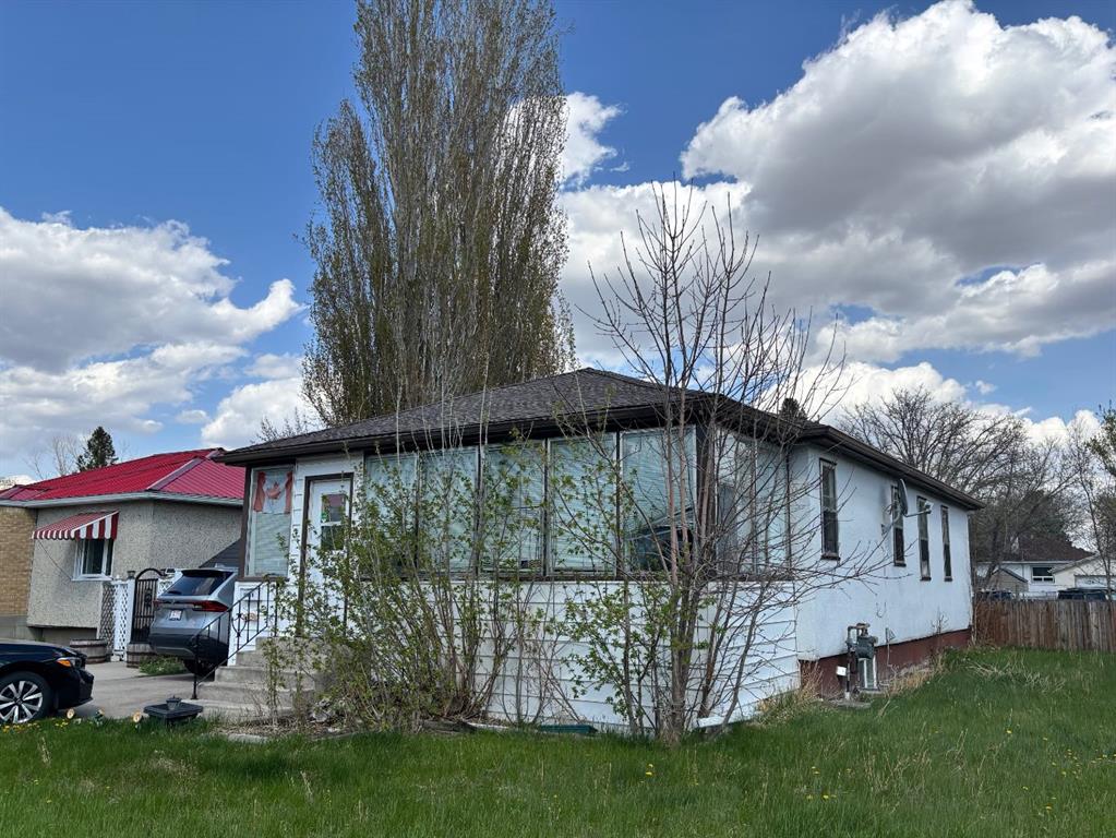 Third View of 1125 19 Street S, Victoria Park, Lethbridge, Alberta, T1K2C1