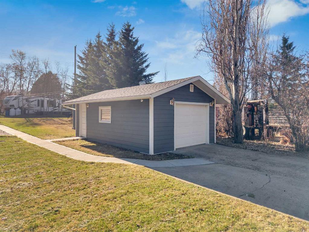 Third View of 5221 52 Street , NONE, Mirror, Alberta, T0C 3C0
