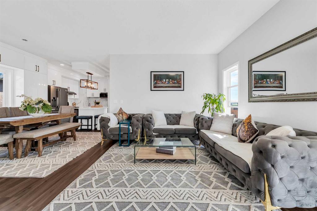 539 East Lakeview Place , A2308966, Alberta,