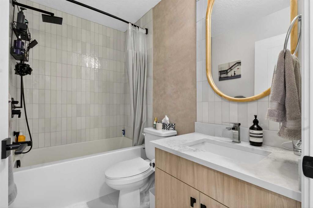 Fourth View of 215, 370 Dieppe Drive SW, Currie Barracks, Calgary, Alberta, T3E 7L4