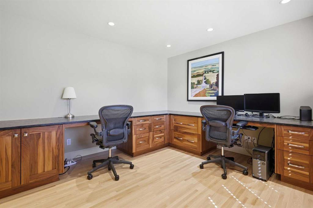 Fifth View of 7315 Kelsey Place SW, Kelvin Grove, Calgary, Alberta, T2V 2N1