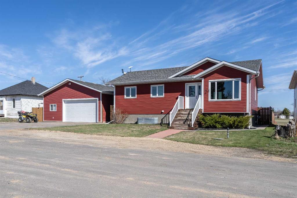 Main View of 12 1 Avenue SE, Round Hill, Round Hill, Alberta, T0B 3Z0